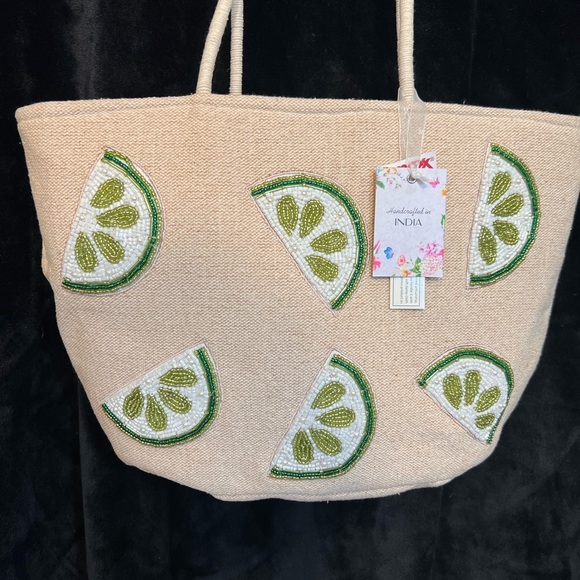 ๐โ๐ฉ Viral Made in India, Handcrafted Beaded Lime Tote- NWT๐โ๐ฉ - Picture 8 of 11
